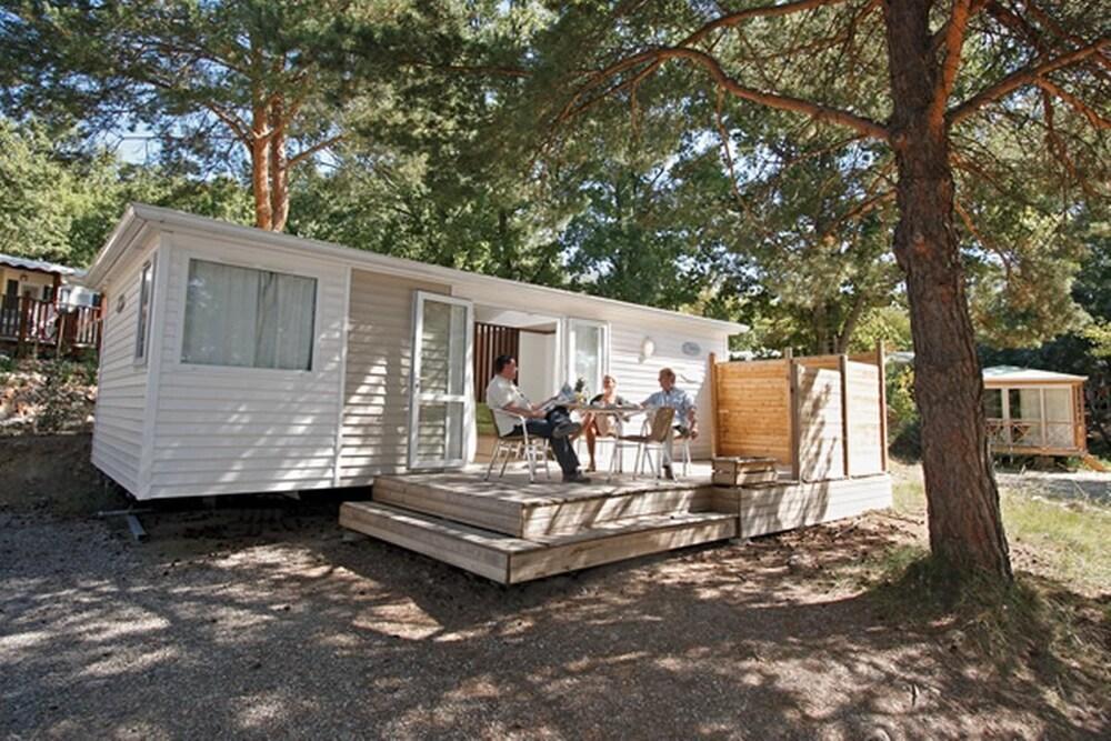 Camping Domaine De Chanteraine Les Salles-sur-Verdon Exteriör bild